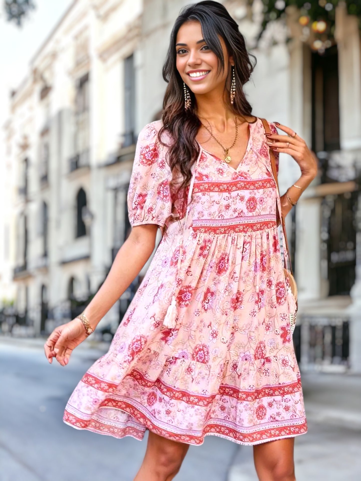 Vestido bohemio con mangas abullonadas y estampado floral 