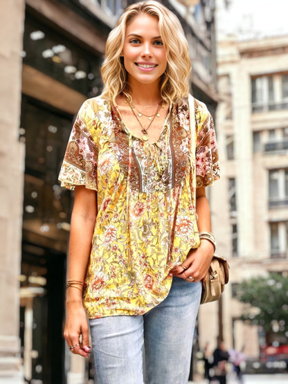 Floral Button Detail Flowy Blouse