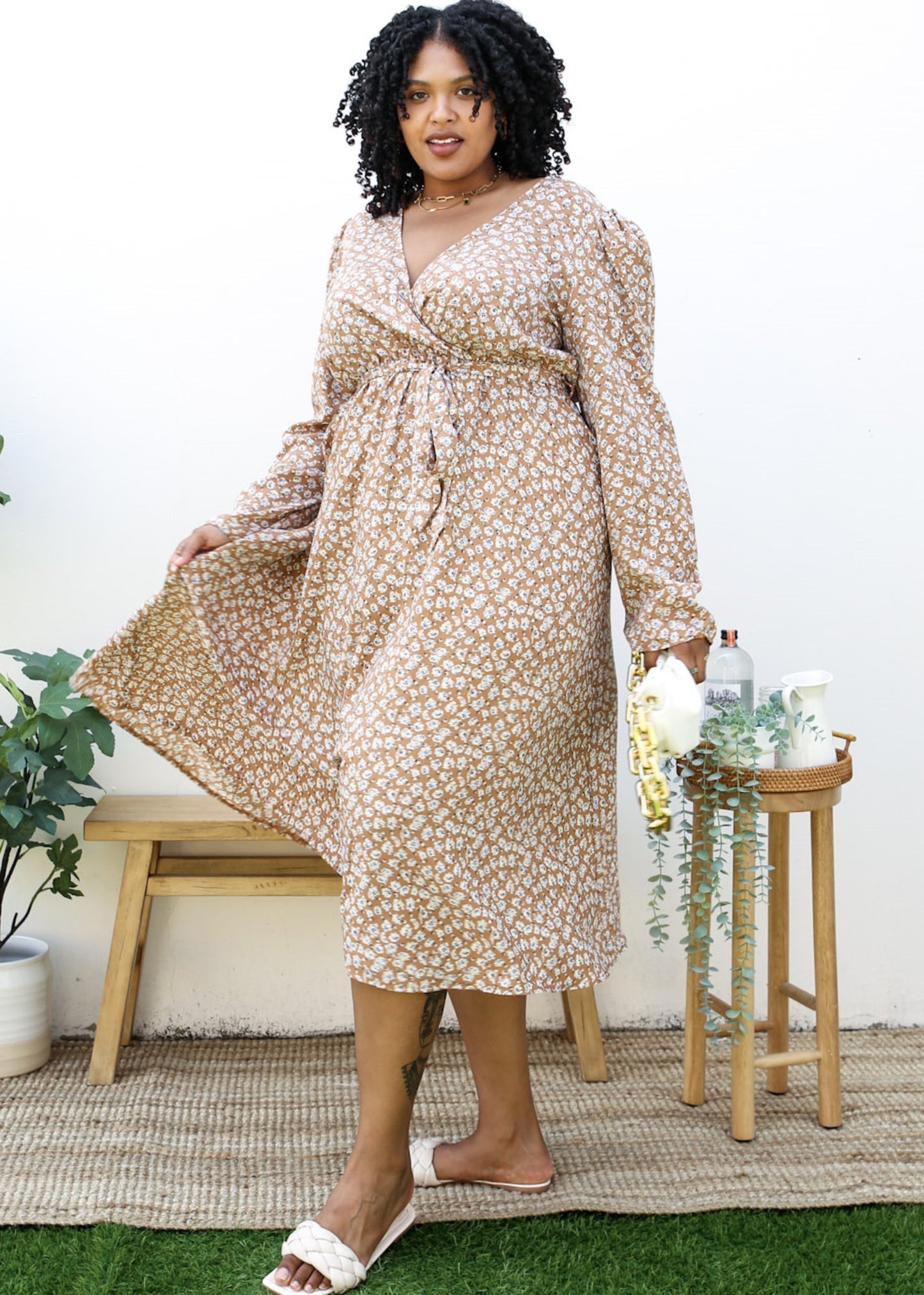 Plus Size Paisley Print Wrap Flwoy Maxi Dress