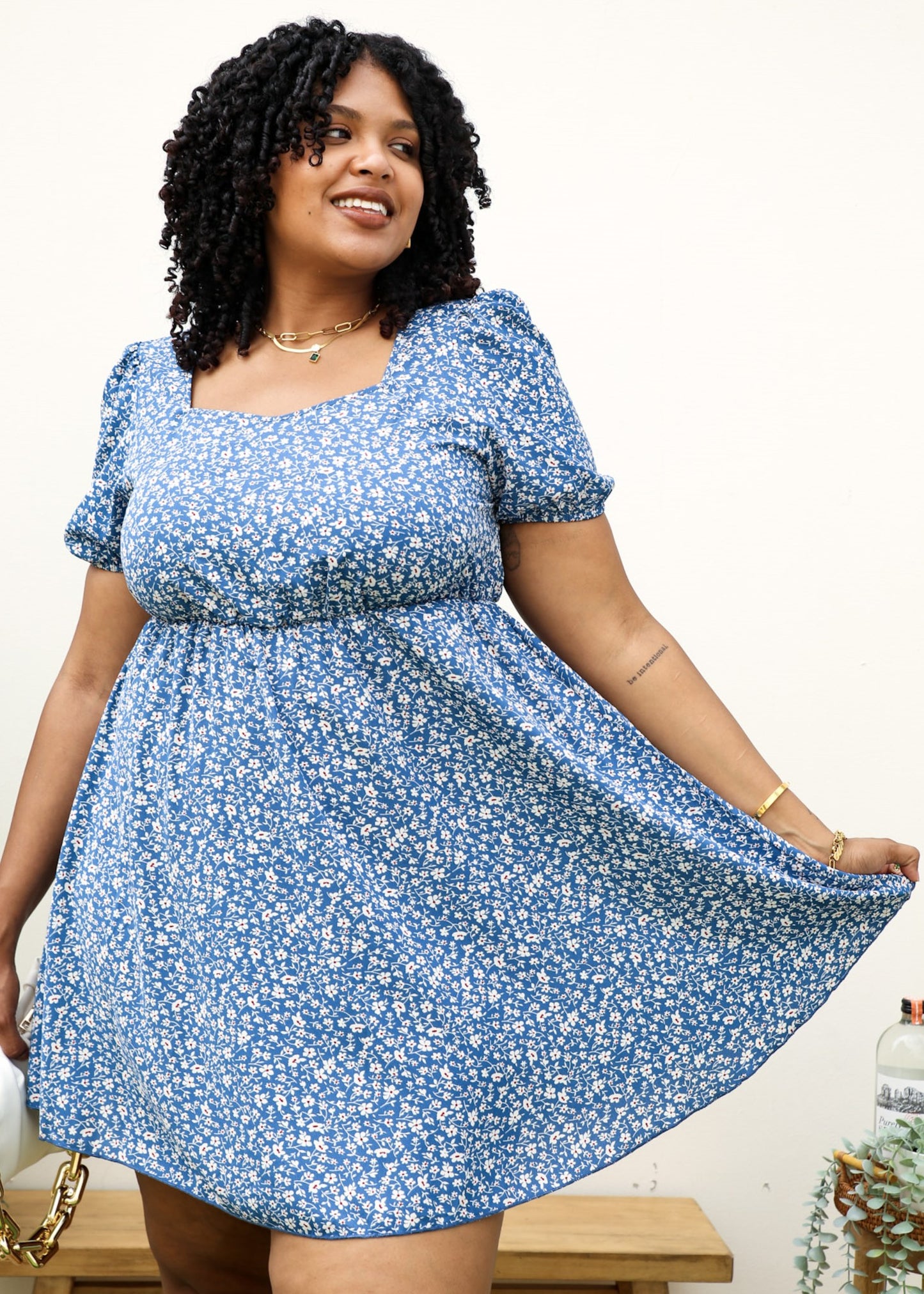 Plus Size White Floral Print Swing Dress with Square Neckline