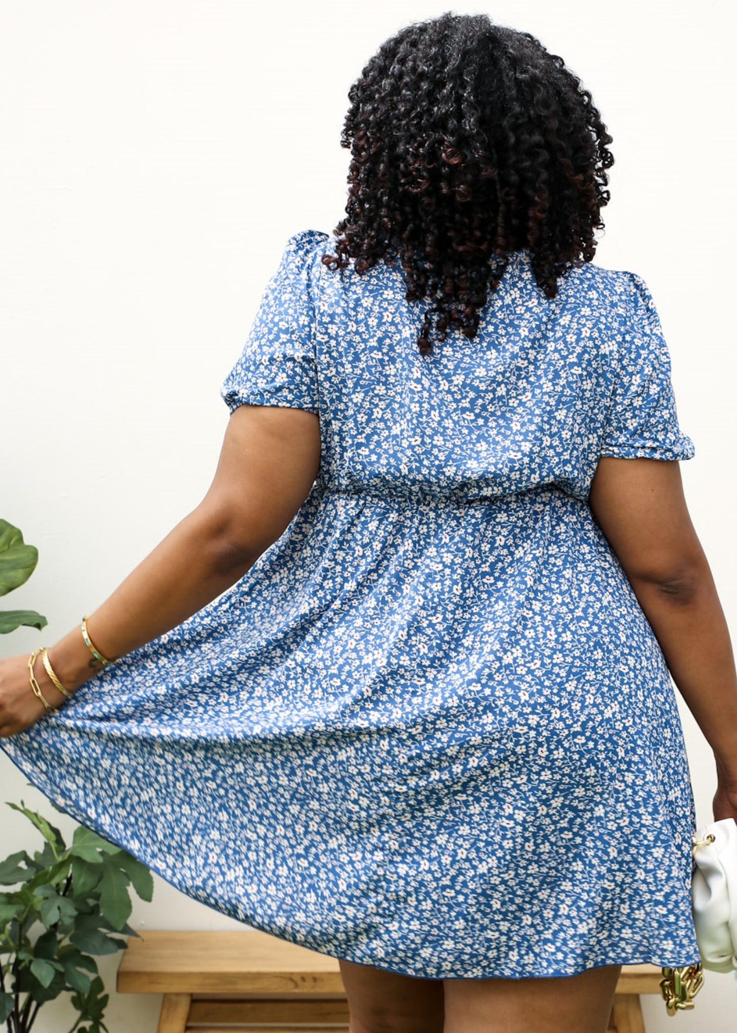 Plus Size White Floral Print Swing Dress with Square Neckline