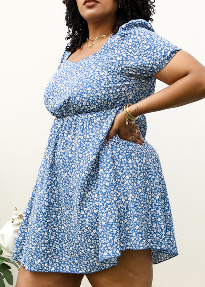 Plus Size White Floral Print Swing Dress with Square Neckline