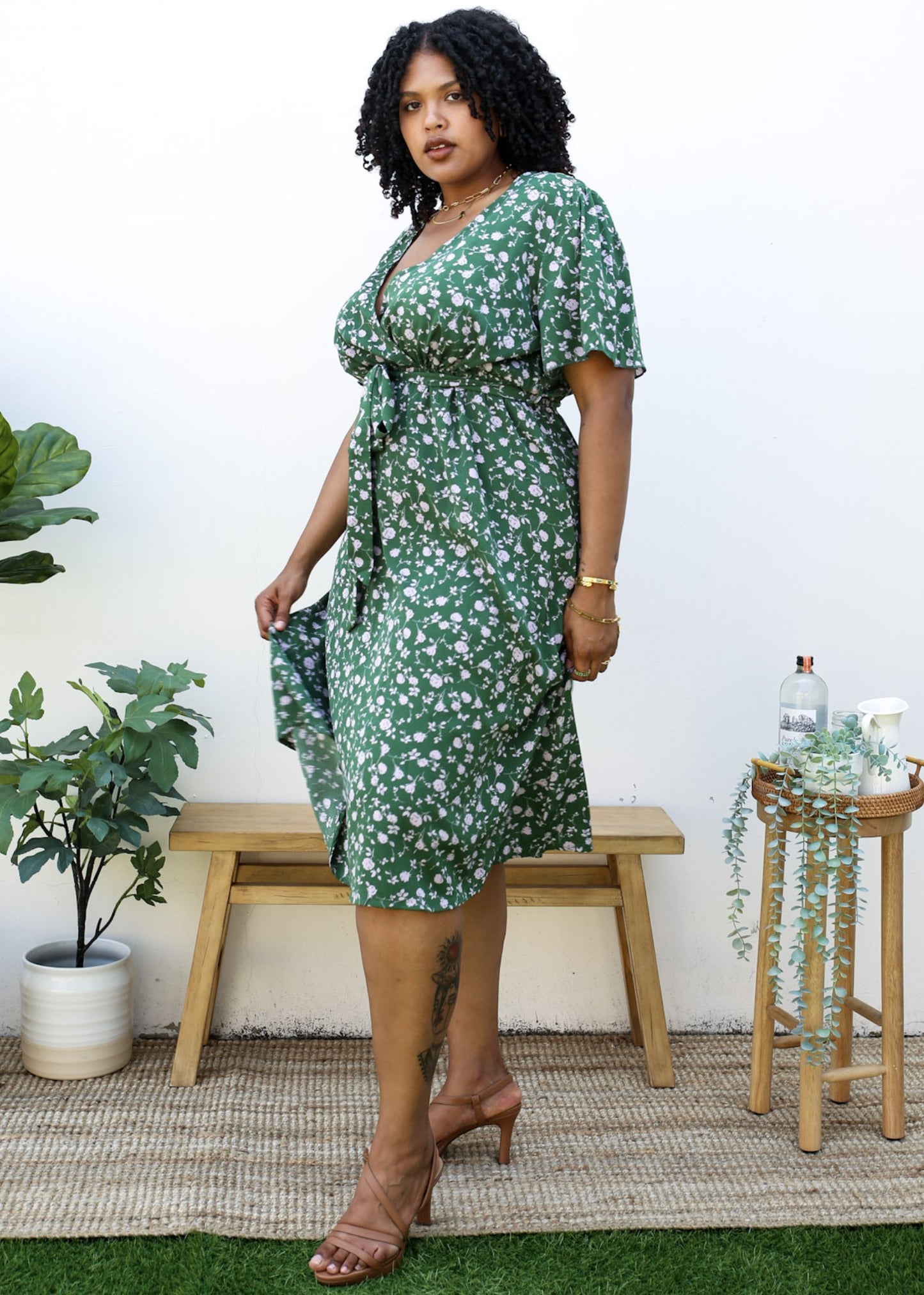 Plus Size Green Maxi Dress with Light Pink Floral Print