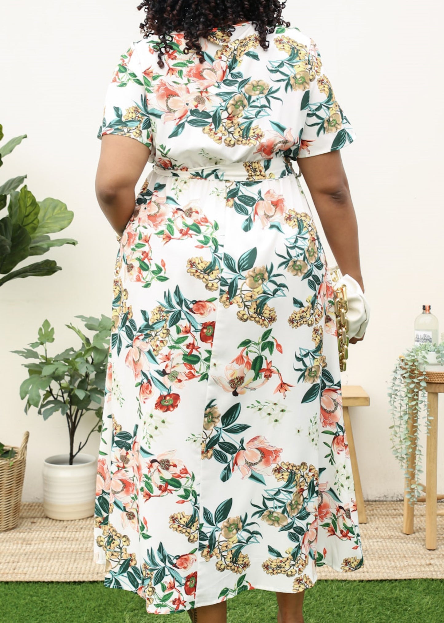 Vestido largo holgado con lazo en la cintura y estampado floral tropical de talla grande 