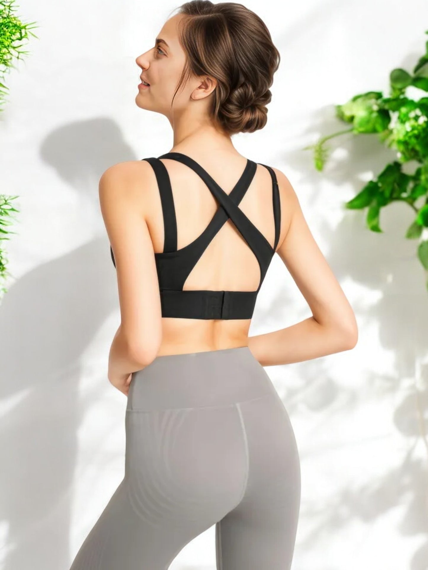 Wide Strap Scoop Neck Sports Bra with Supportive Stretch Fit