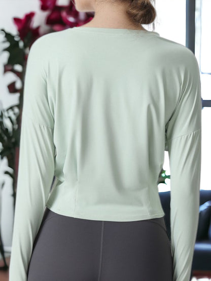 Breathable and Versatile Long Sleeved Fitness Yoga Sweatshirt