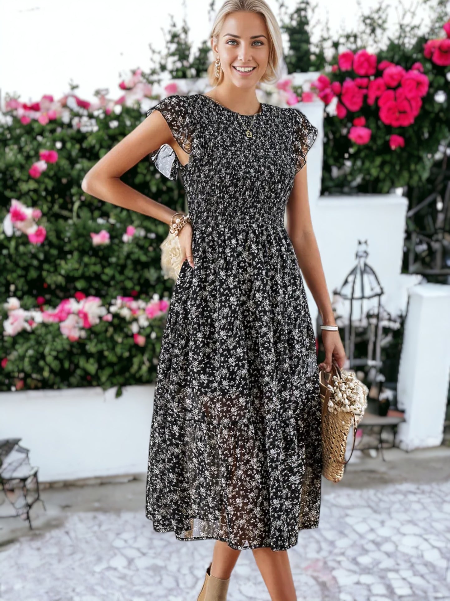 Vestido midi fruncido con mangas cortas y volantes a cuadros y estampado floral