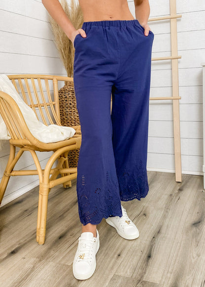 Pantalones de salón de algodón de corte holgado, informales, con cintura elástica y pierna recta para mujer de Anna-Kaci, color blanco, talla pequeña