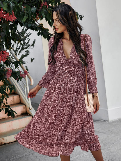 Vestido con estampado de lunares y volantes