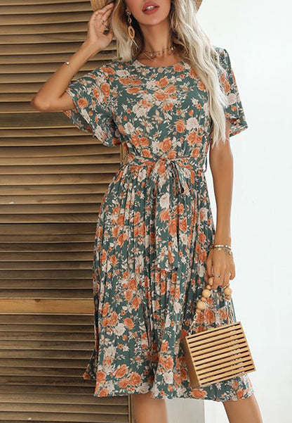 Round Neck Floral Pleated Dress