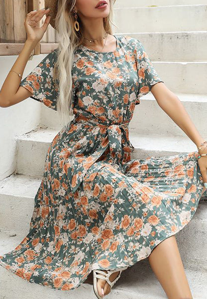 Round Neck Floral Pleated Dress