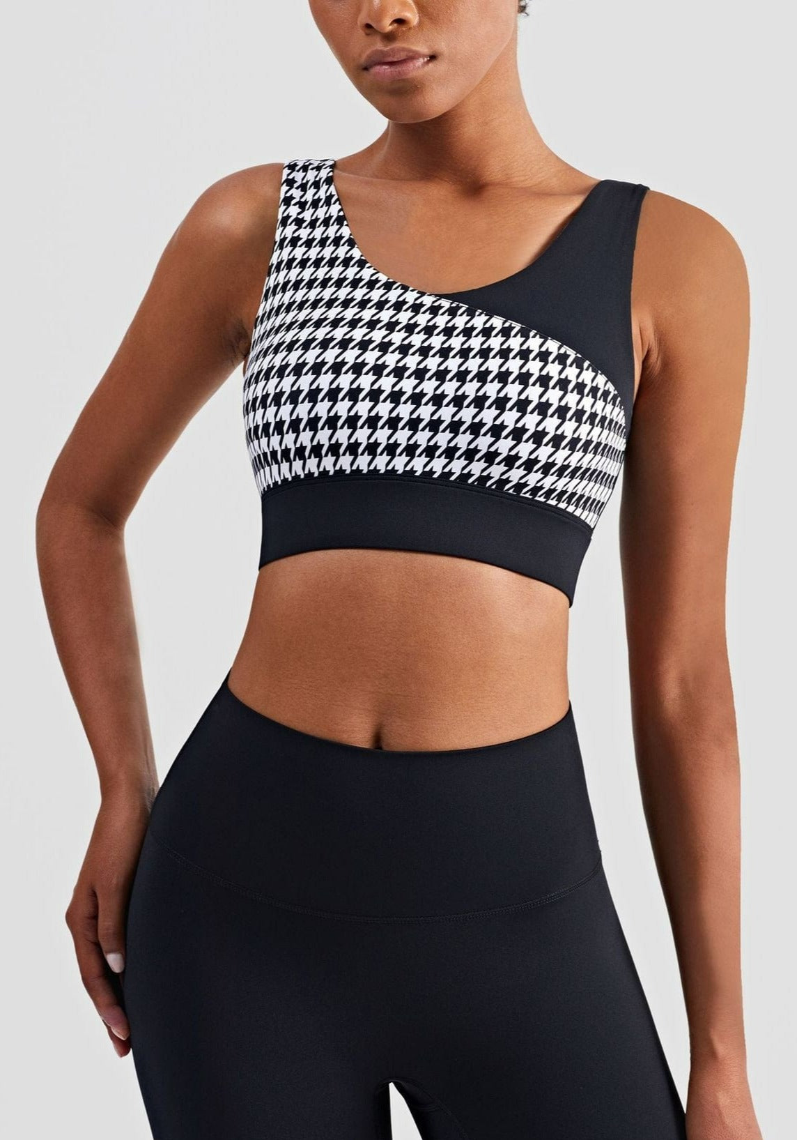 Houndstooth Scoop Neck Sports Bra