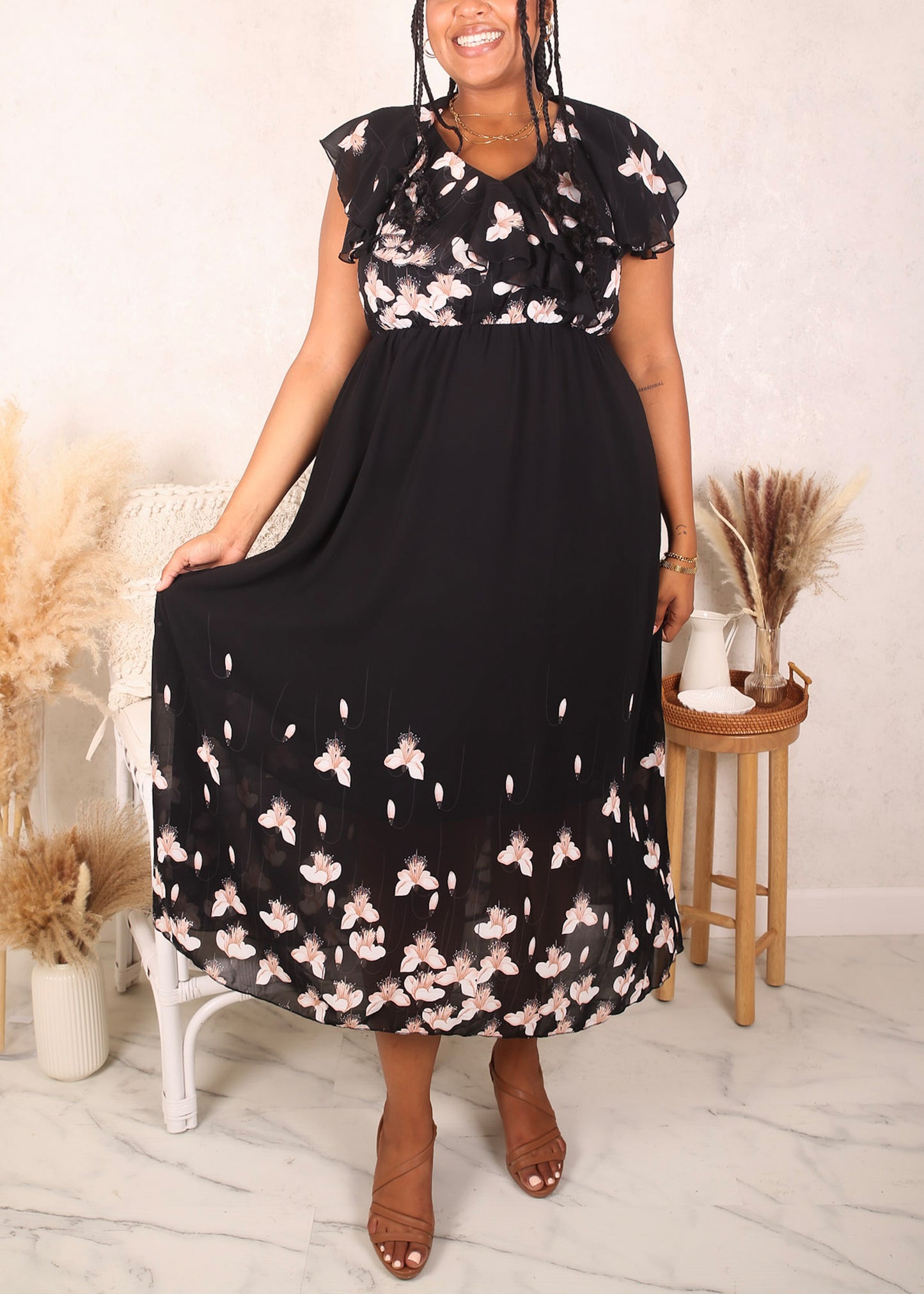 Plus Size White Petals Floral Maxi Dress, Black