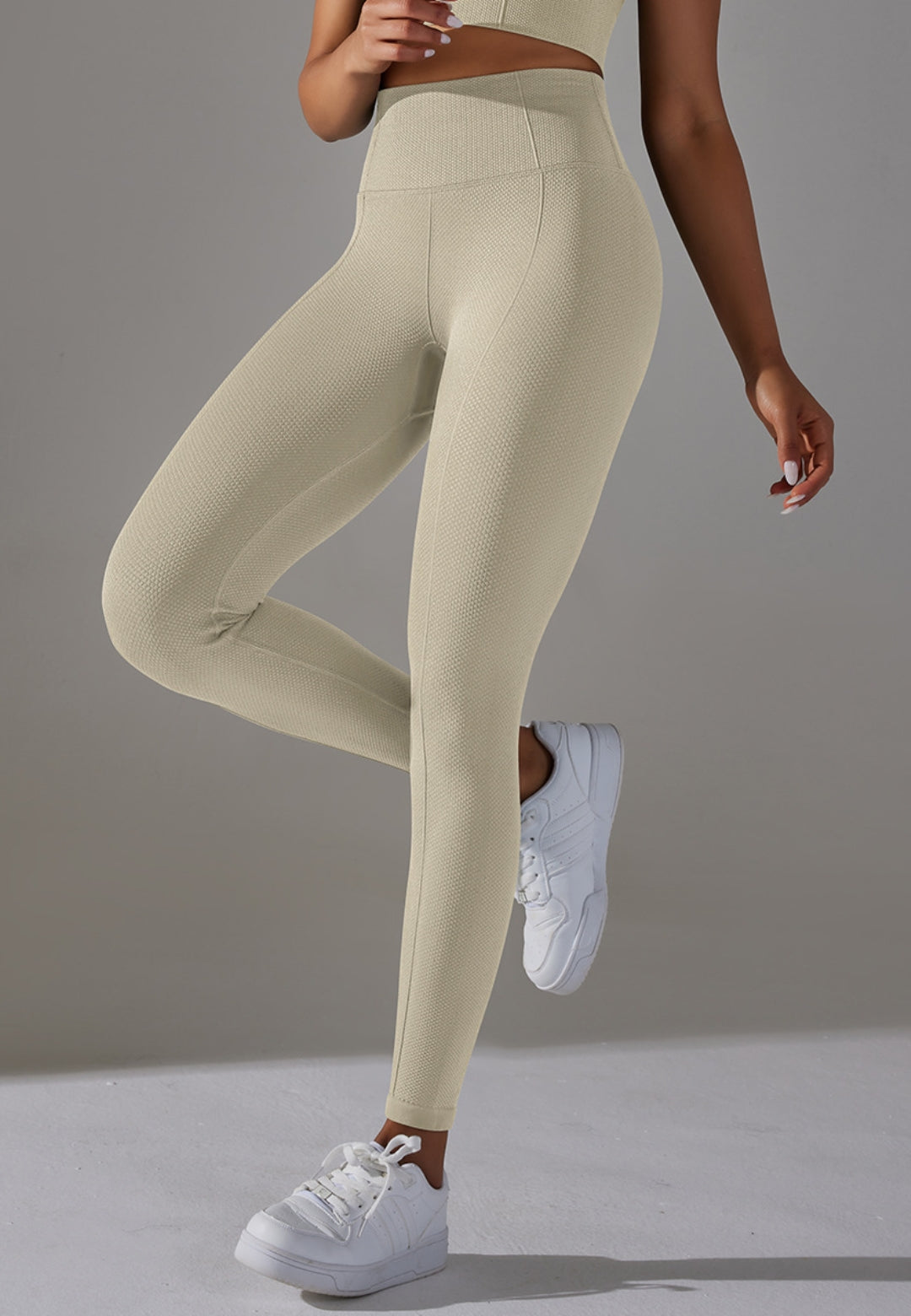 Alphalete Revival R6 Leggings Taupe SMALL  Clothes design, Leggings,  Seamless leggings